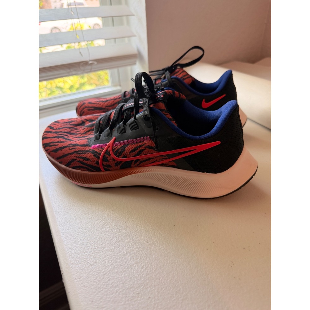 Nike Air Zoom Pegasus 38 Tiger Stripe Running Shoes Orange Black Blue Women 8.5